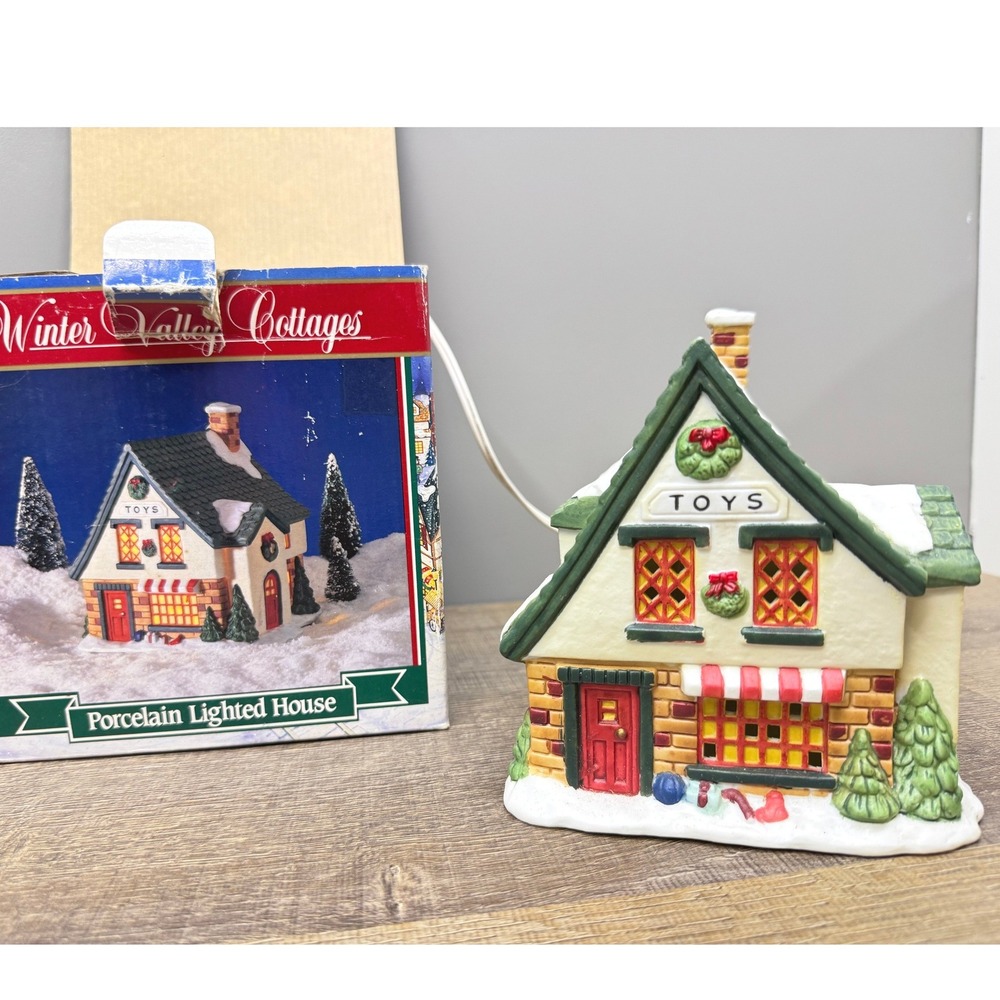 Winter Valley Cottages Porcelain Lighted House Toy Shop Christmas Village Boxed